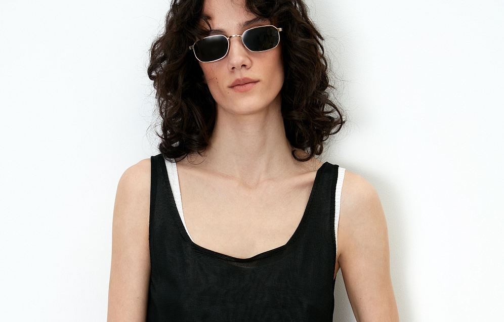 The Essential Guide to Women's Tops: Elevate Your Wardrobe with Brusnika 